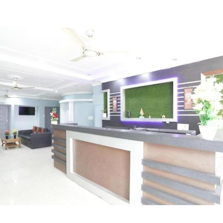 Day S Inn Luxury Stay Near Care Hospital In Budget Friendly Price Best Seller Бхубанешвар Екстериор снимка