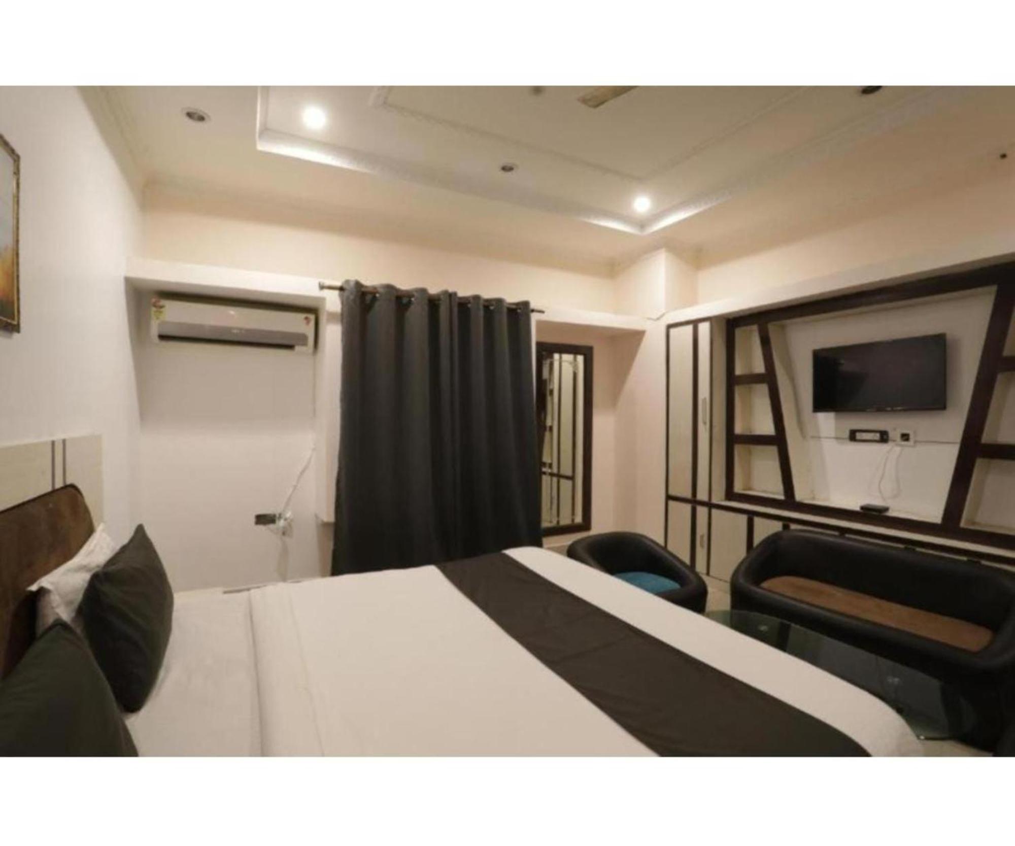 Day S Inn Luxury Stay Near Care Hospital In Budget Friendly Price Best Seller Бхубанешвар Екстериор снимка